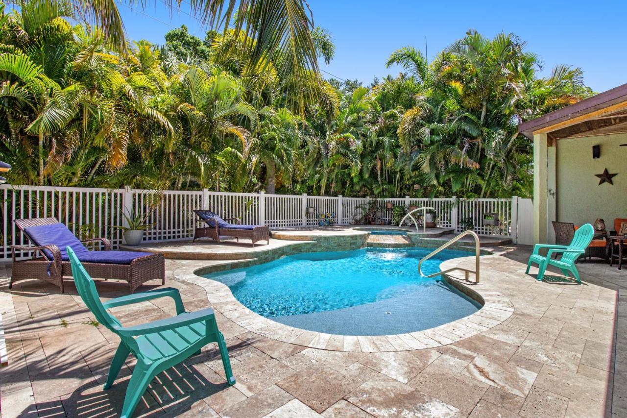 Almost There Bradenton Bagian luar foto